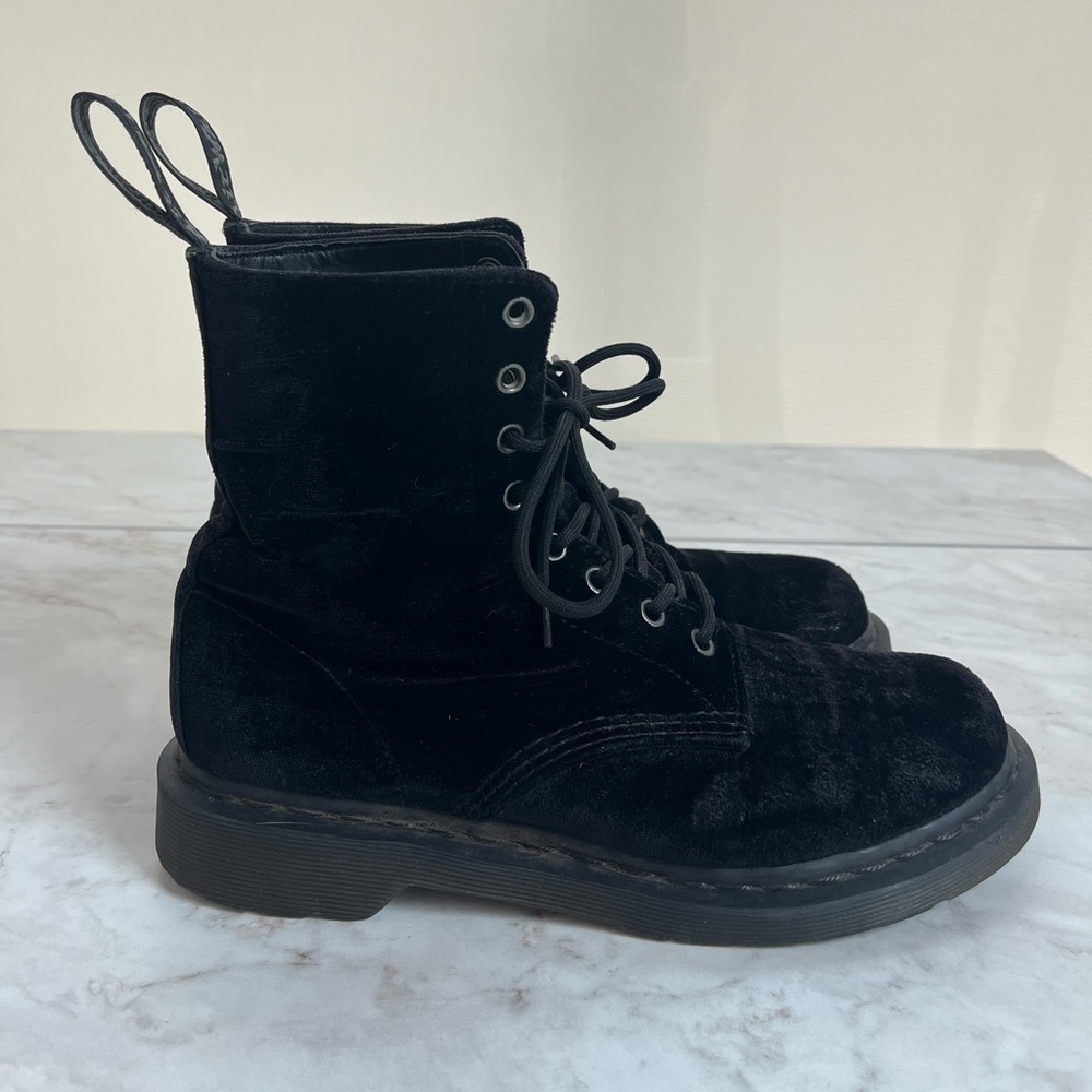 Vintage Doc Martens Black Velvet Lace-up - Ladies 8